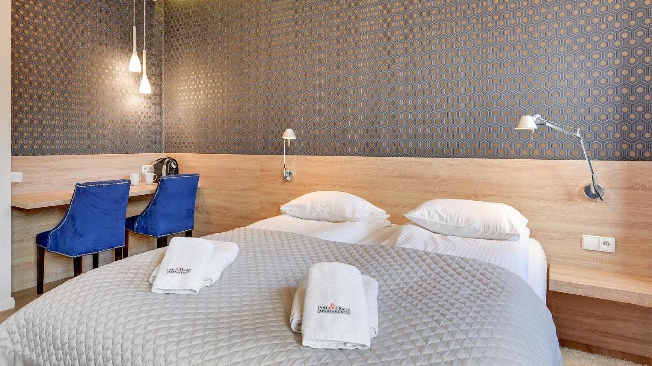 Dom & House - Apartments Old Town Tartaczna 格但斯克 外观 照片
