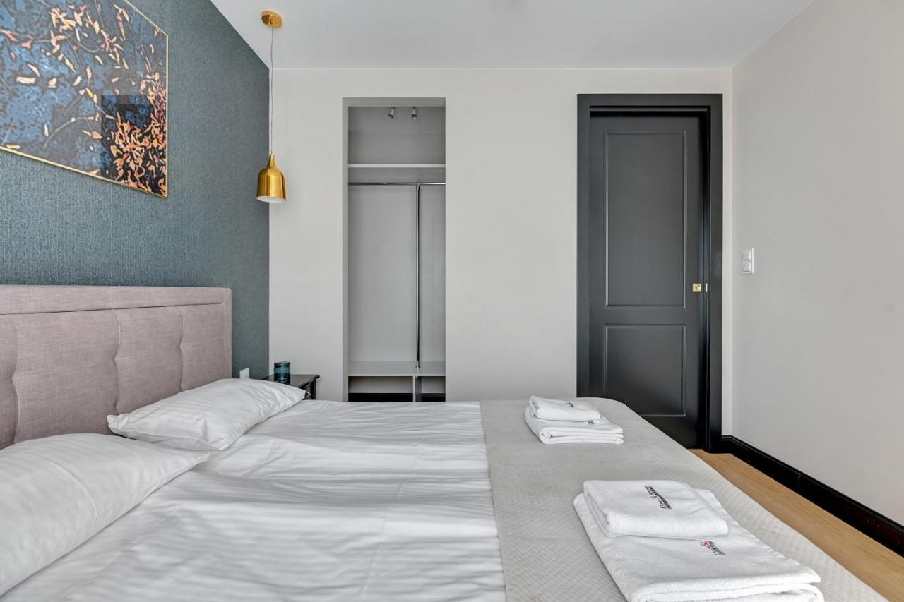 Dom & House - Apartments Old Town Tartaczna 格但斯克 外观 照片
