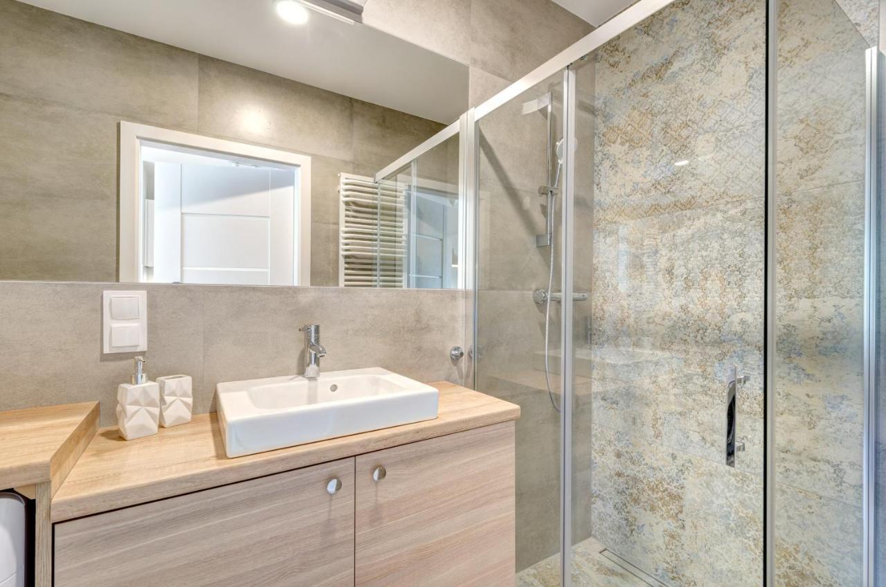 Dom & House - Apartments Old Town Tartaczna 格但斯克 外观 照片